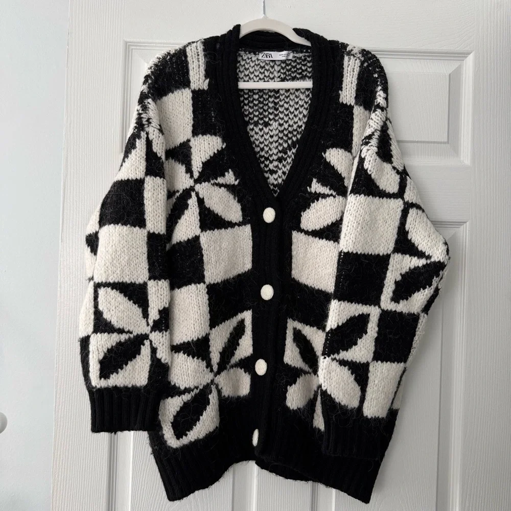 Zara Black and White Flower Checkered Cardigan Sweater - Picture 1 of 4